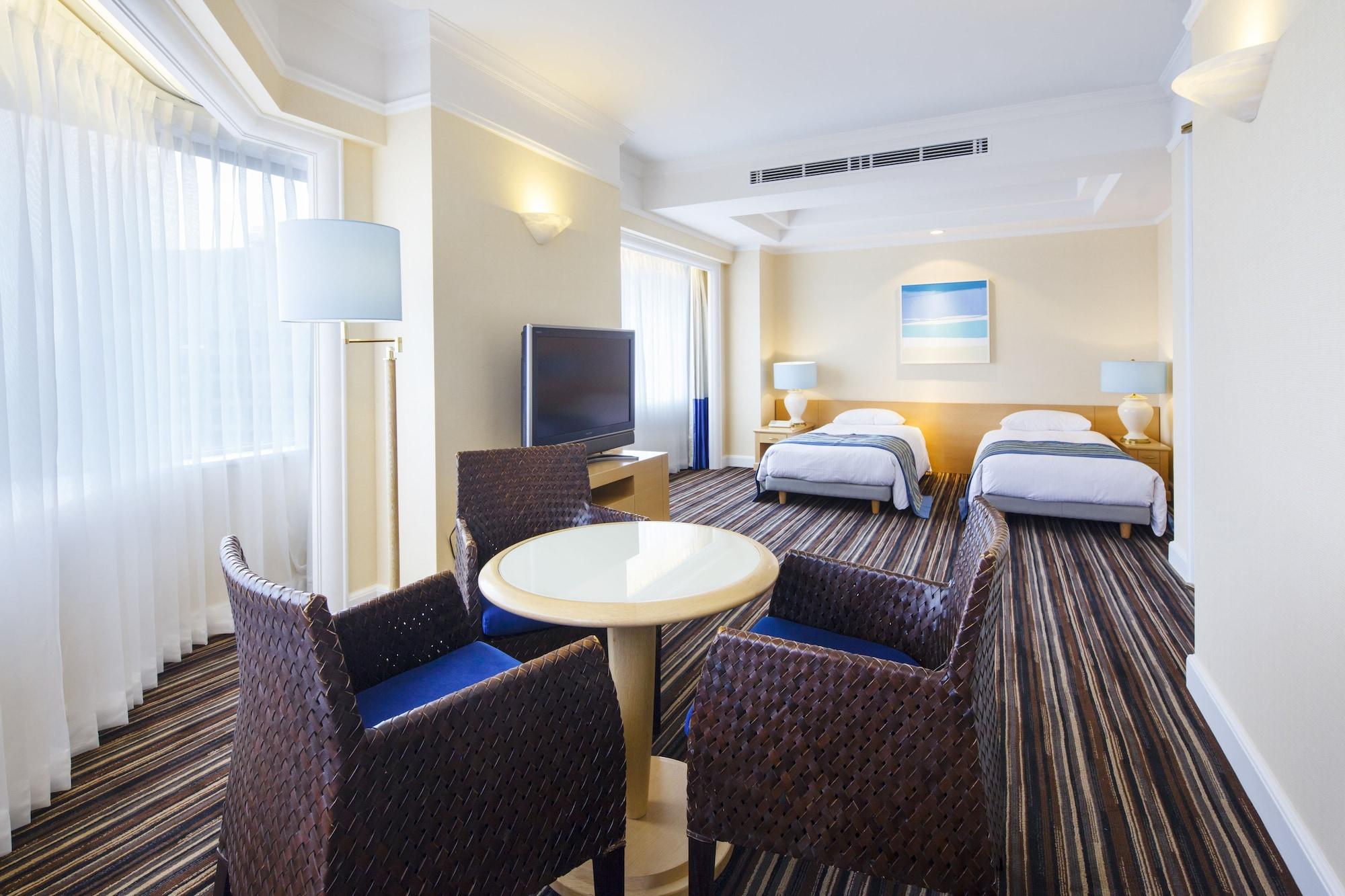 Ana Holiday Inn Tokyo Bay By Ihg Zewnętrze zdjęcie