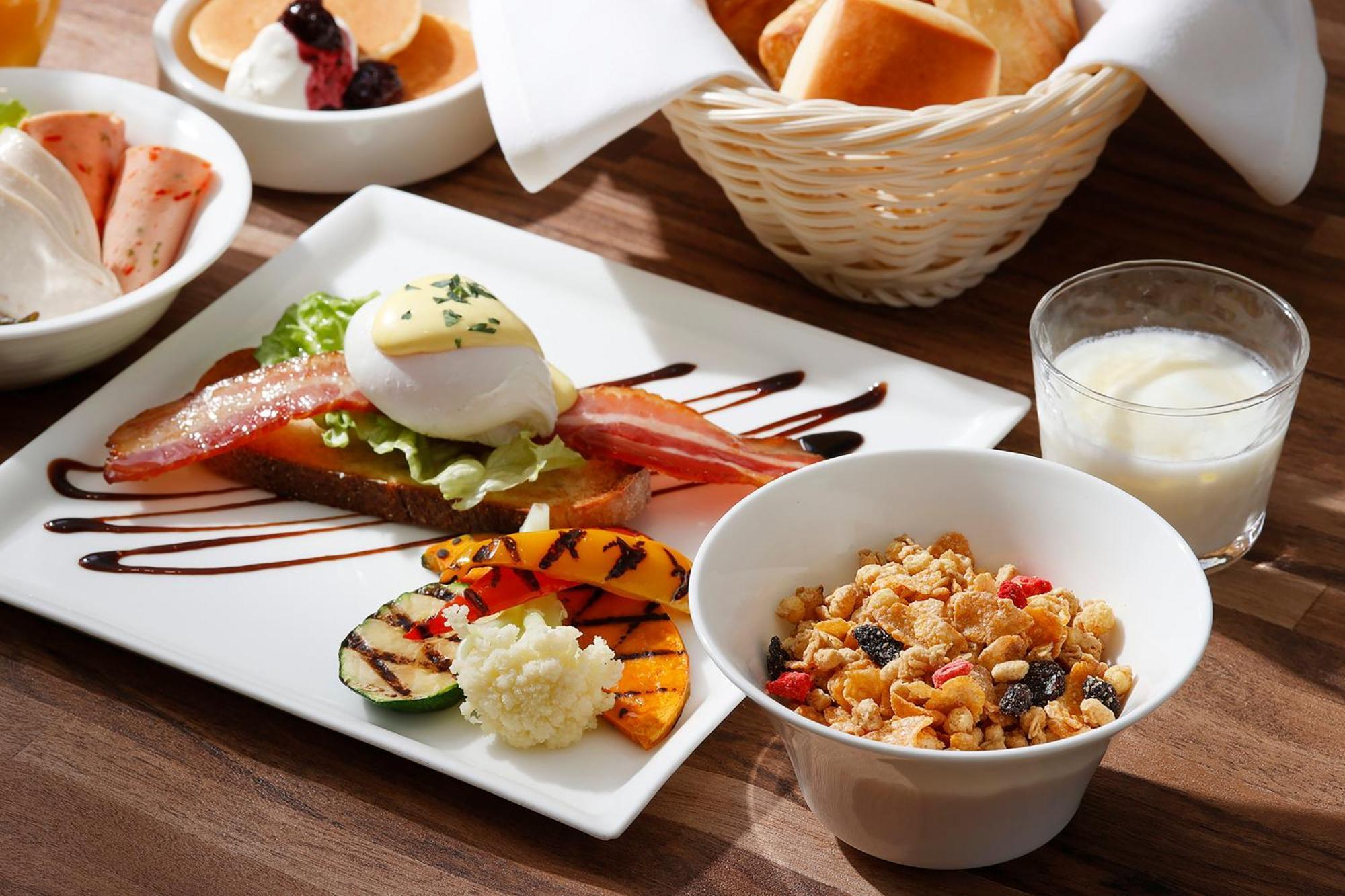 Ana Holiday Inn Tokyo Bay By Ihg Zewnętrze zdjęcie